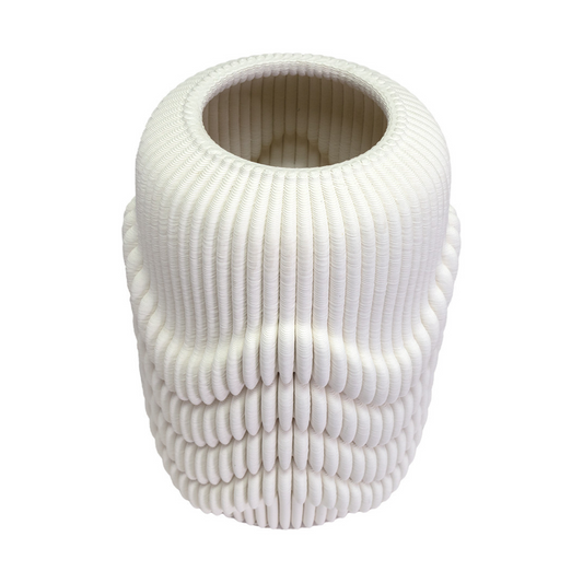 Vase en porcelaine plissée